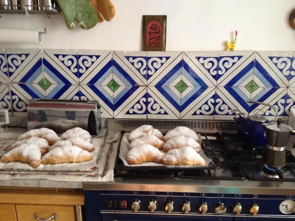 Vucciria Hostel باليرمو